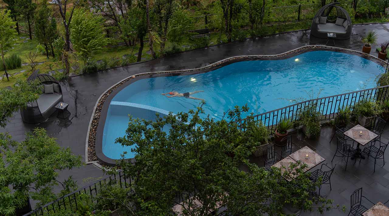 Khách sạn Đà Lạt có hồ bơi nước ấm view đẹp